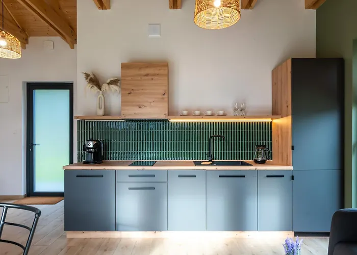 Slowinskie Niebo - Caloroczny Smoldzinski Las